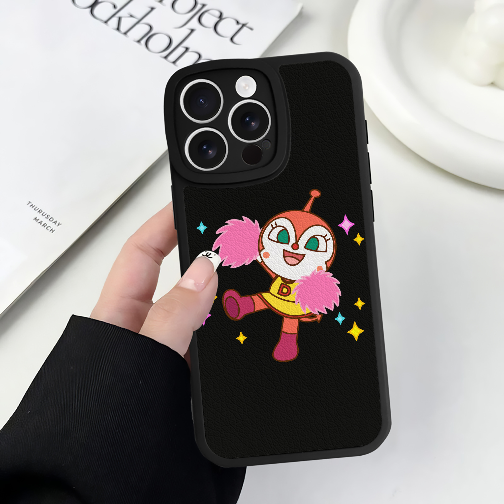 （画像用） アンパンマン Anpanman 【iPhone 16シリーズ対応】シリコンスマホケース（レザー調） 材質：シリコン